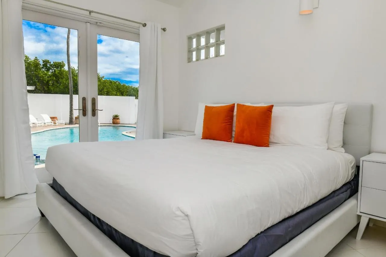 Ocean Front 8-Bedroom 7-Bath Sunset Views Malmok! Palm Beach Aruba