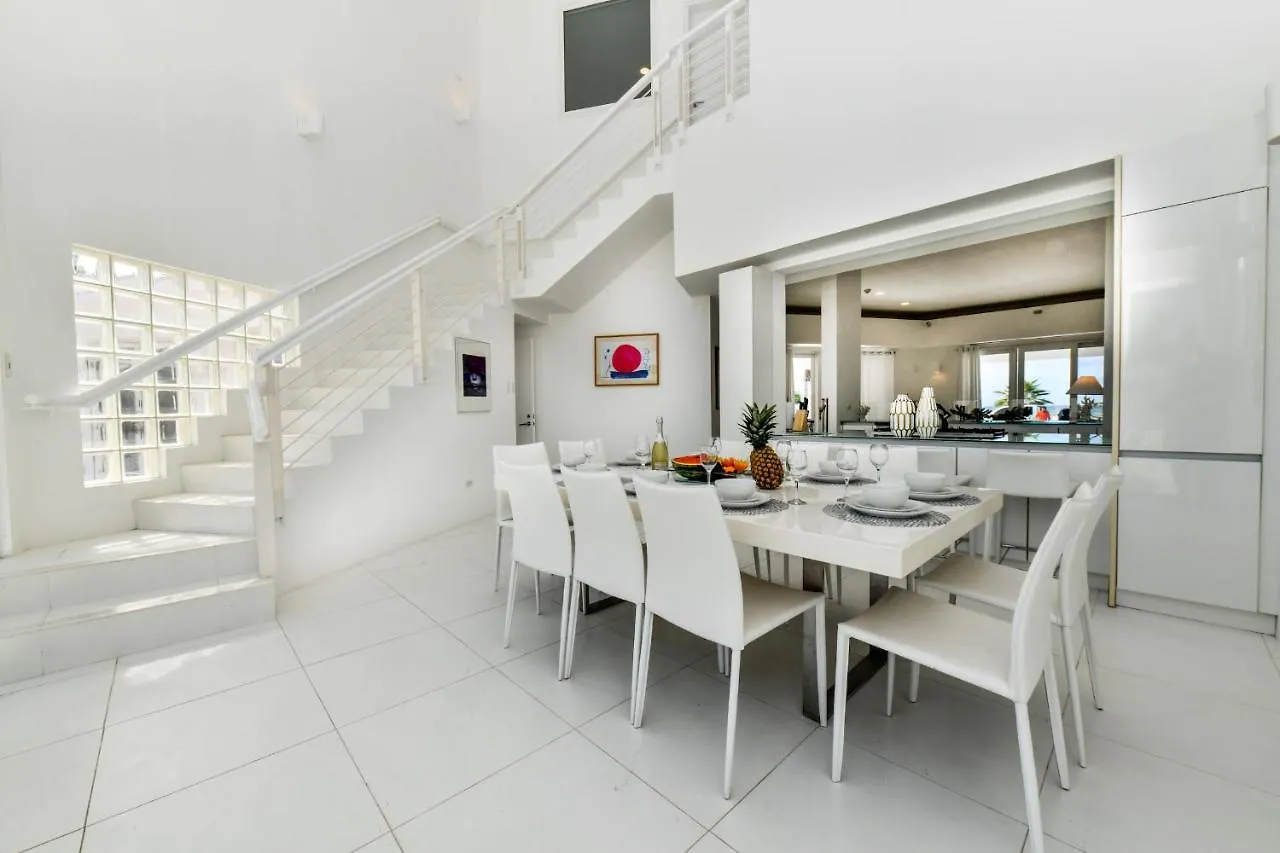 Ocean Front 8-Bedroom 7-Bath Sunset Views Malmok! Palm Beach 0*,