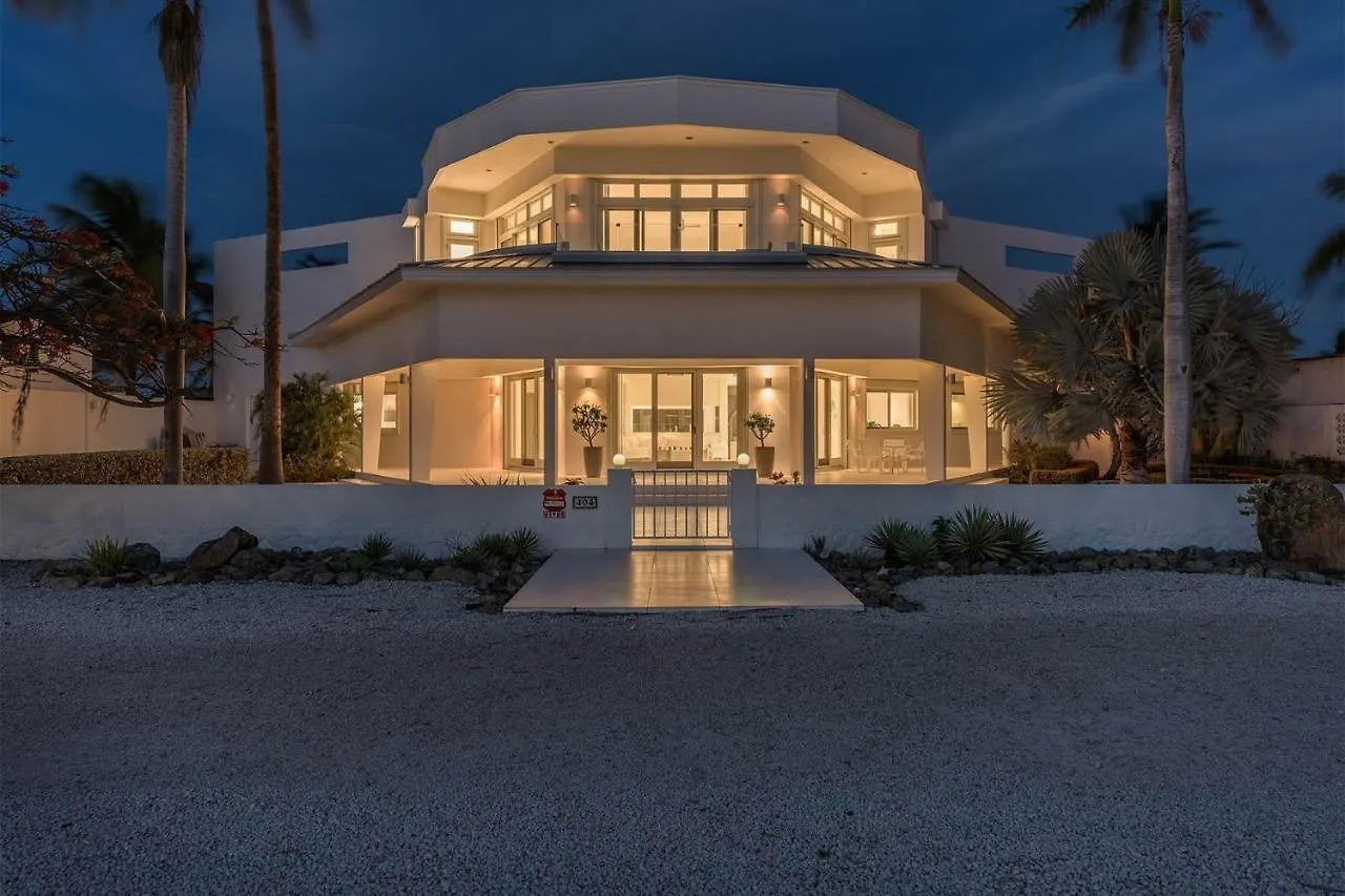 Ocean Front 8-Bedroom 7-Bath Sunset Views Malmok! Palm Beach 0*,  Aruba
