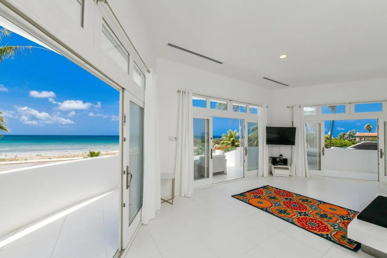 Ocean Front 8-Bedroom 7-Bath Sunset Views Malmok! Palm Beach