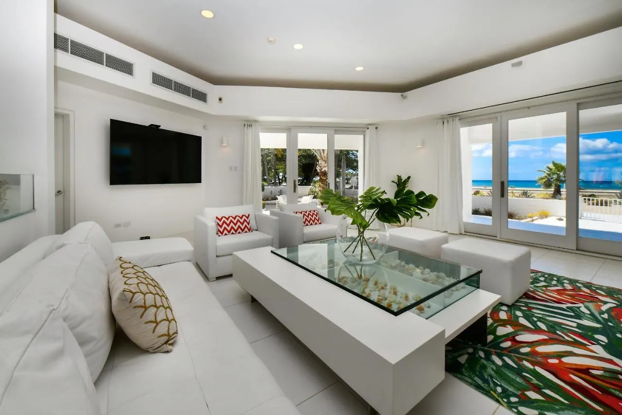 Ocean Front 8-Bedroom 7-Bath Sunset Views Malmok! Palm Beach