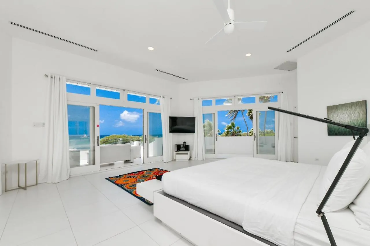 Villa Ocean Front 8-Bedroom 7-Bath Sunset Views Malmok! Palm Beach Aruba
