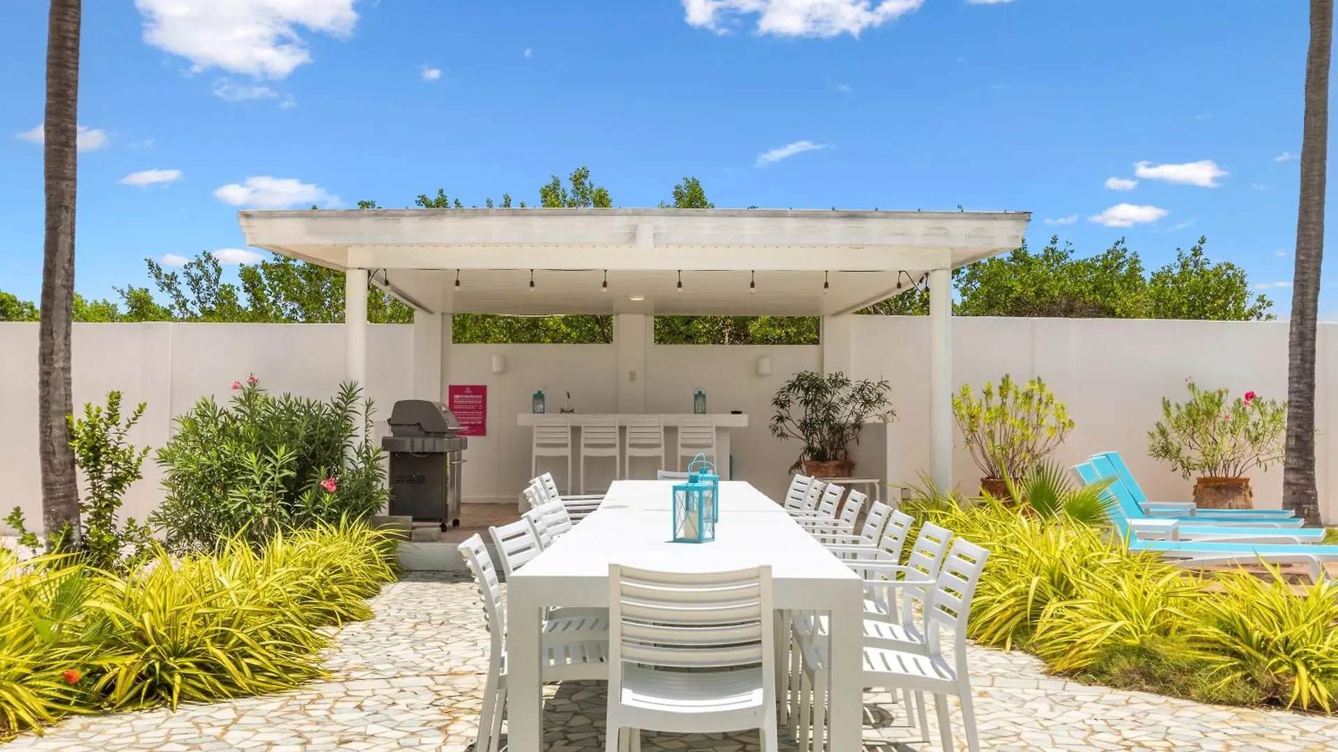 Ocean Front 8-Bedroom 7-Bath Sunset Views Malmok! Palm Beach Villa
